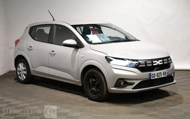 DACIA SANDERO EXPRESSION ECO-G 100  GQ-825-RA