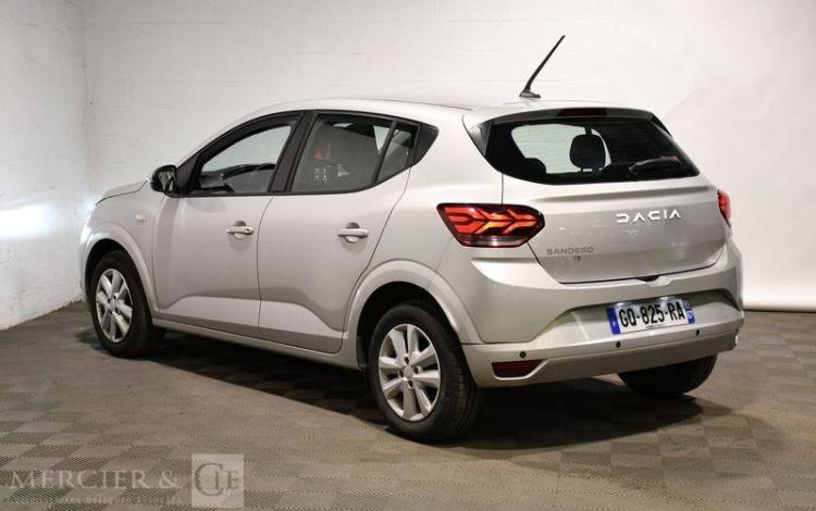 DACIA SANDERO EXPRESSION ECO-G 100  GQ-825-RA