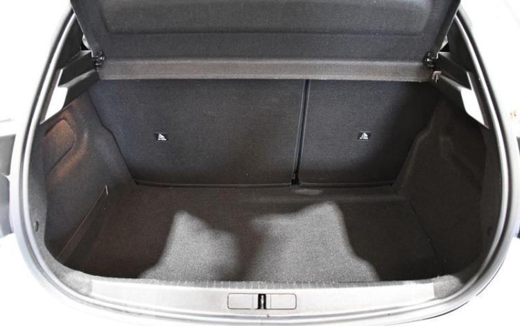 PEUGEOT 208 STYLE PURETECH 75 S&S BLANC GQ-892-TS