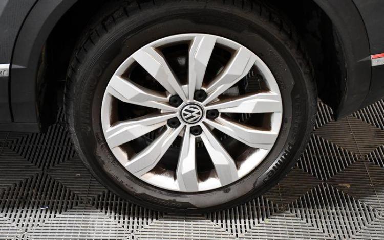 VOLKSWAGEN T ROC 2,0 TDI 150CH LOUNGE BUSINESS GRIS GS-807-CS