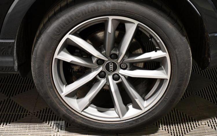 AUDI Q3 NOIR GS-866-PX