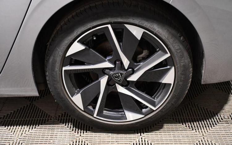 PEUGEOT 308 1.2 PURETECH 130 ALLURE PACK EAT GRIS GS-918-SA