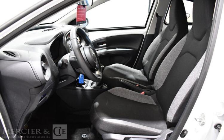 TOYOTA AYGO X 1.0 VVTI 70 DYNAMIC BLANC GT-281-RB