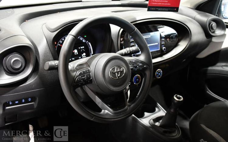 TOYOTA AYGO X 1.0 VVTI 70 DYNAMIC BLANC GT-281-RB