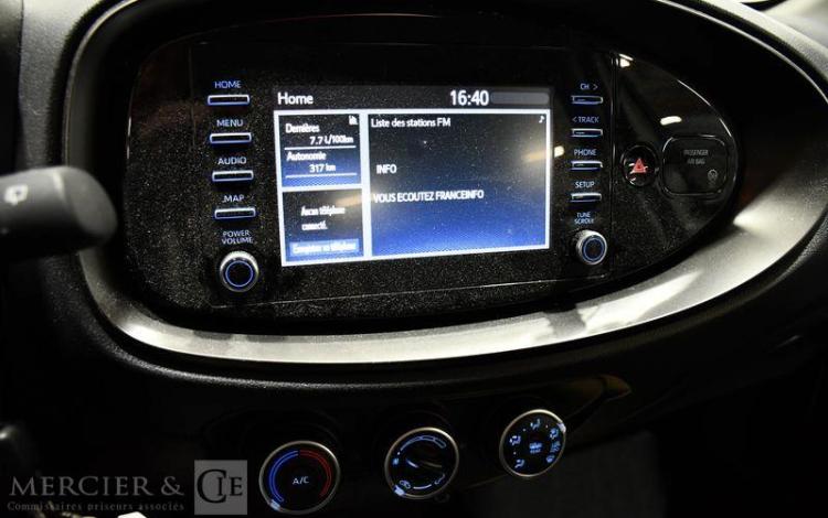 TOYOTA AYGO X 1.0 VVTI 70 DYNAMIC BLANC GT-281-RB