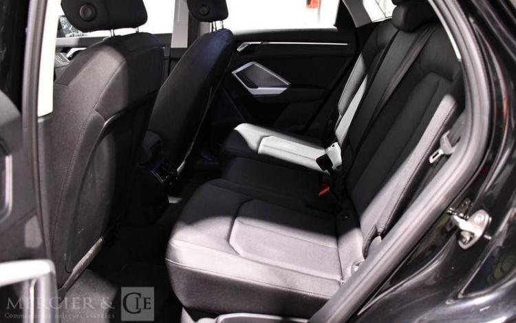 AUDI Q3 NOIR GT-785-ZN