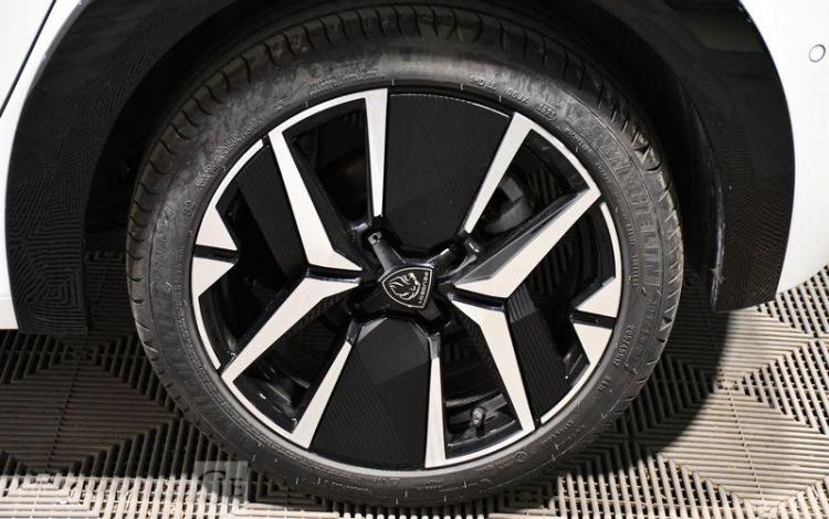 PEUGEOT 208 GT PURE TECH 100 BLANC GV-473-JG
