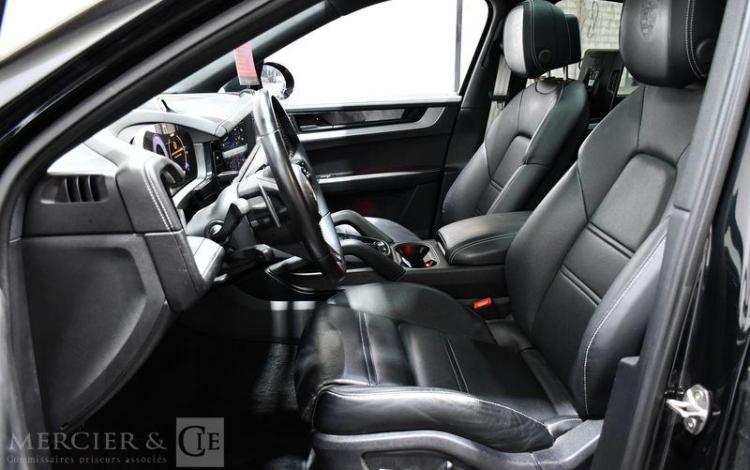 PORSCHE CAYENNE COUPE 3.0 E-HYBRID 470H 305 PHEV 25.9kWh NOIR GV-531-PT