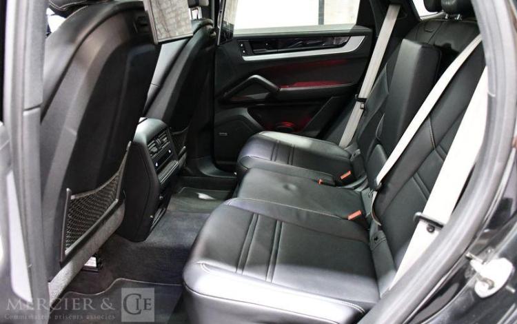 PORSCHE CAYENNE COUPE 3.0 E-HYBRID 470H 305 PHEV 25.9kWh NOIR GV-531-PT