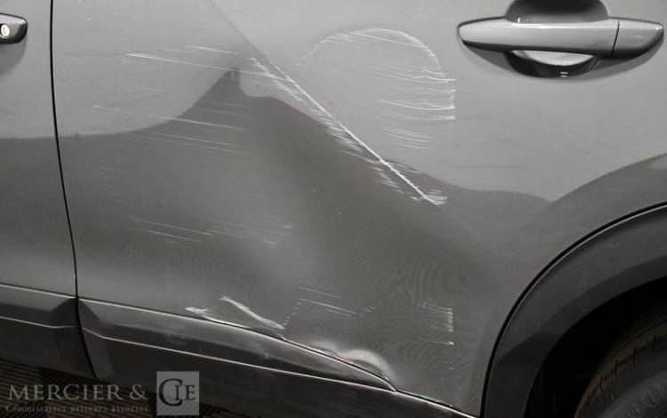 PEUGEOT e-2008 ACTIVE GRIS GV-615-LW