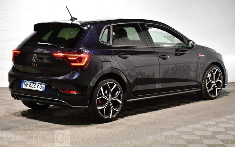 VOLKSWAGEN POLO NOIR GV-622-FG