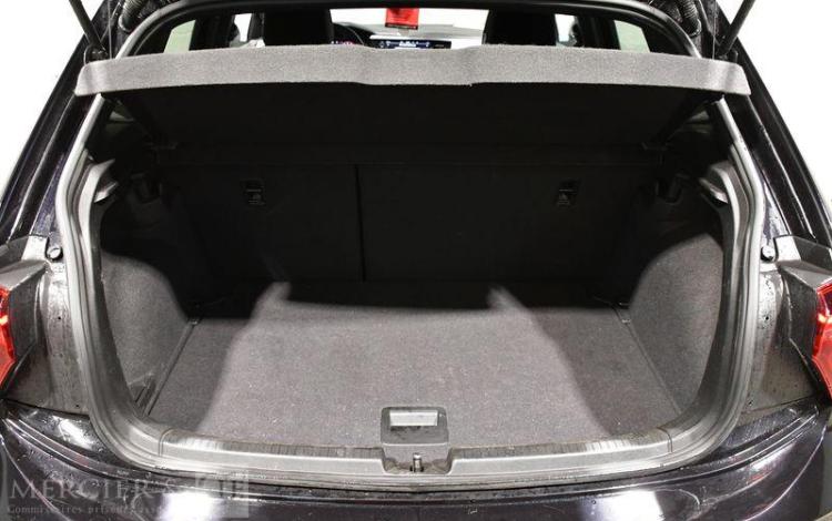 VOLKSWAGEN POLO NOIR GV-622-FG