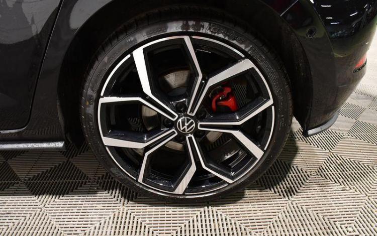 VOLKSWAGEN POLO NOIR GV-622-FG