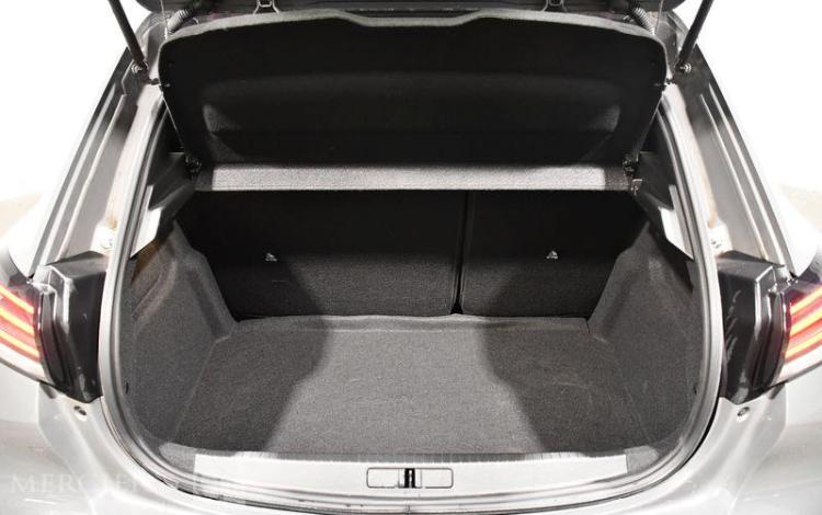 PEUGEOT 208 ALLURE HYBRID 100 GRIS GV-702-LC