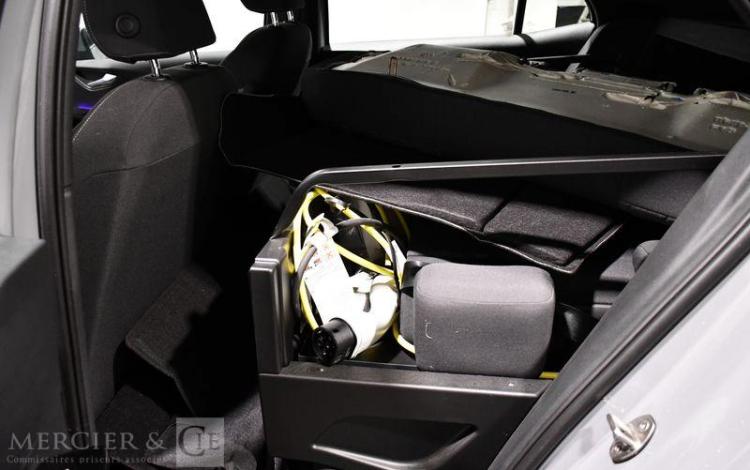 VOLKSWAGEN ID3 GRIS GW-002-XT