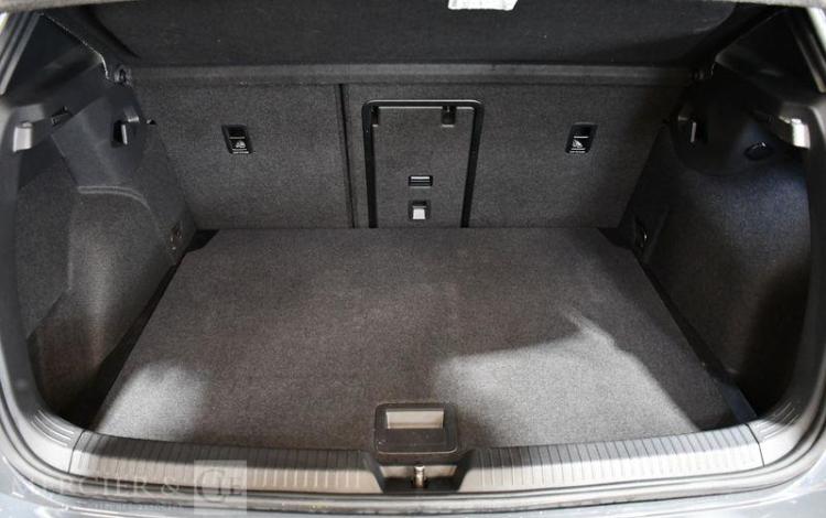 VOLKSWAGEN GOLF VIII 1.5 E-TSI 130 MHEV HYBRID OPF R-LINE DSG GRIS GW-048-CK