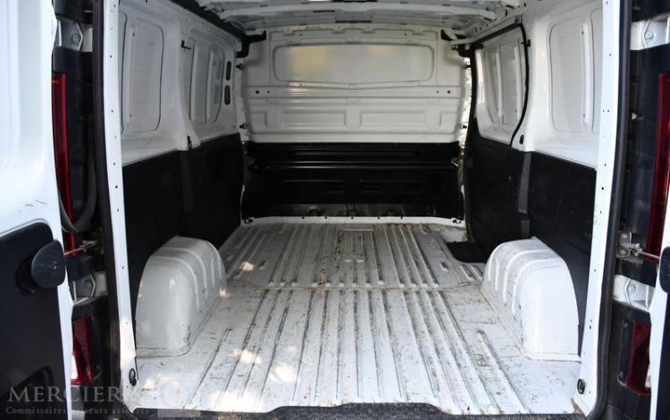 RENAULT TRAFIC CF L1H1 2T8 BLUE DCI 130 E6 BLANC GW-445-FT