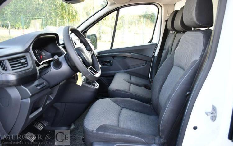 RENAULT TRAFIC CF L1H1 2T8 BLUE DCI 130 E6 BLANC GW-445-FT