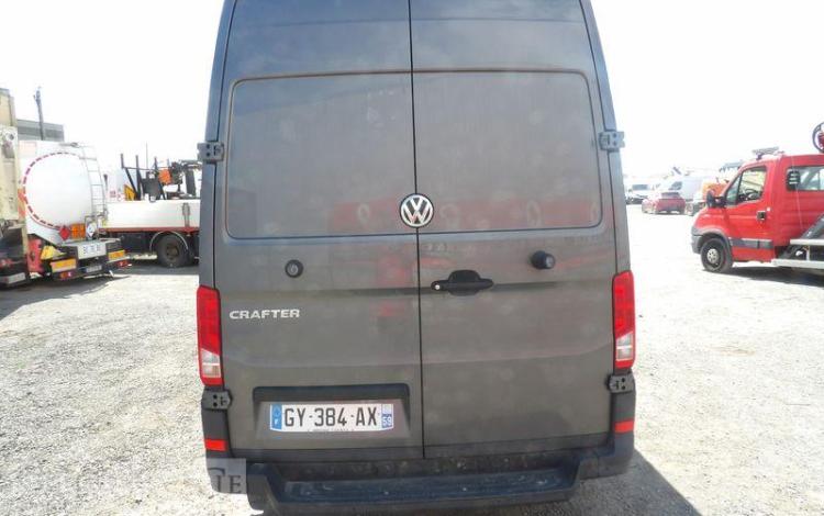 VOLKSWAGEN CRAFTER GRIS GY-384-AX