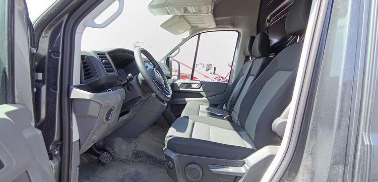 VOLKSWAGEN CRAFTER GRIS GY-384-AX