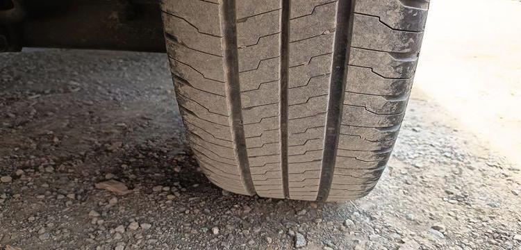 VOLKSWAGEN CRAFTER GRIS GY-384-AX