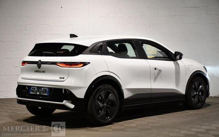 RENAULT MEGANE e-TECH EQUILIBRE 130CH BLANC GZ-263-GN