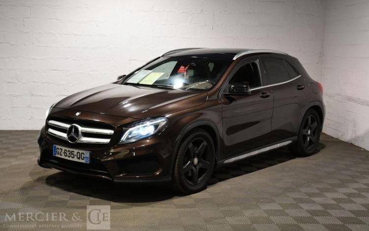 MERCEDES GLA 220 CDI 4 MATIC BVA AMG MARRON GZ-635-QG