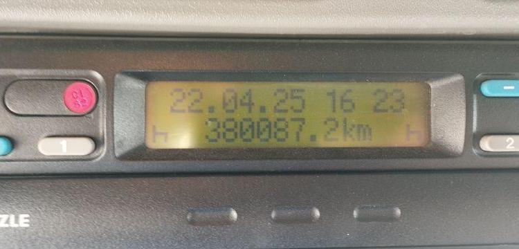 MERCEDES ATEGO PORTE VOITURE AVEC PANIER – DIESEL – PTAC : 12,34 TONNES – 380087 KMS BLANC GZ-644-NH