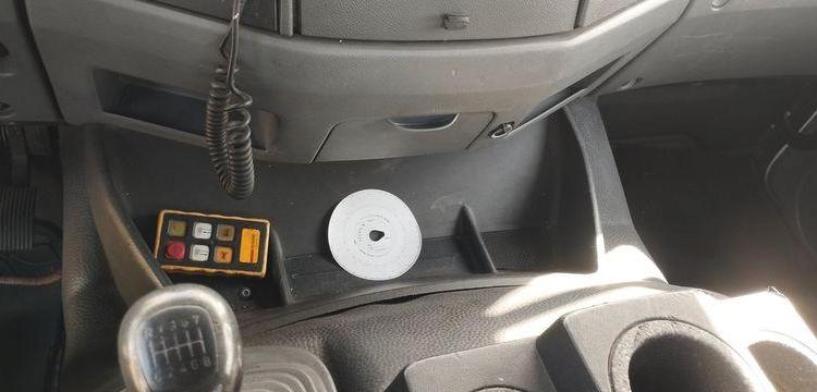 MERCEDES ATEGO PORTE VOITURE AVEC PANIER – DIESEL – PTAC : 12,34 TONNES – 380087 KMS BLANC GZ-644-NH