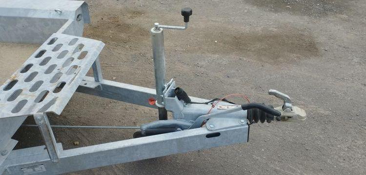VLEMMIX REMORQUE PORTE ENGIN 2 ESSIEUX – PTAC 2,7 TONNES – ANNEE 2025  HB-140-WC