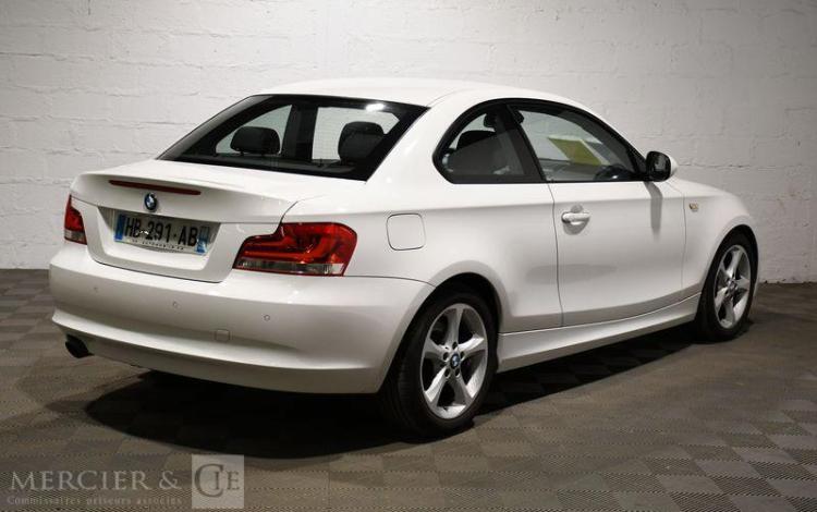 BMW SERIE 1 120 I COUPE LUXE BLANC HB-291-AB