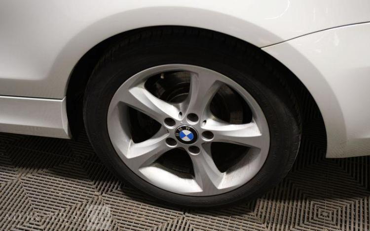 BMW SERIE 1 120 I COUPE LUXE BLANC HB-291-AB