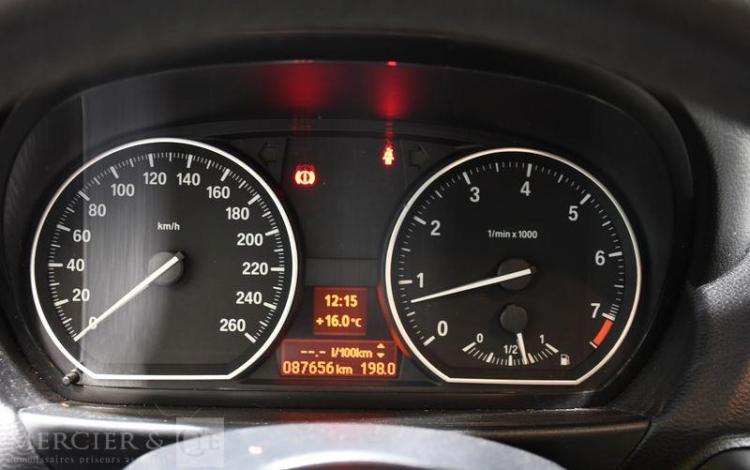 BMW SERIE 1 120 I COUPE LUXE BLANC HB-291-AB