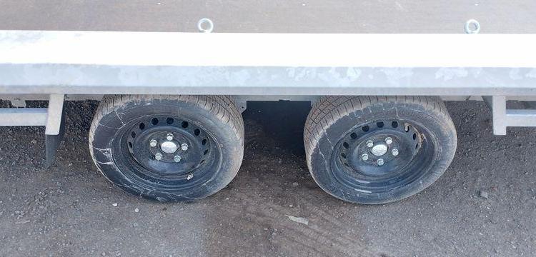 VLEMMIX REMORQUE PORTE ENGIN 2 ESSIEUX PTAC : 2,7 TONNES  HB-309-WC