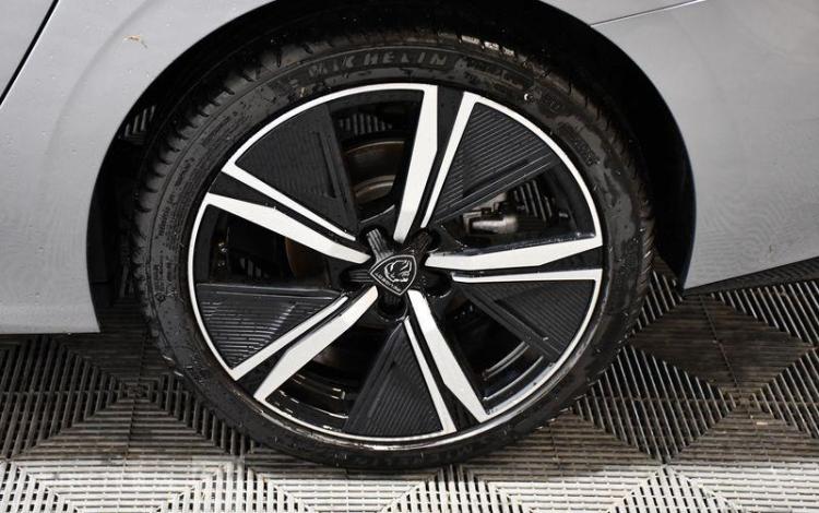 PEUGEOT 308 SW GT PURE TECH 130 S&S EAT GRIS HB-501-MQ