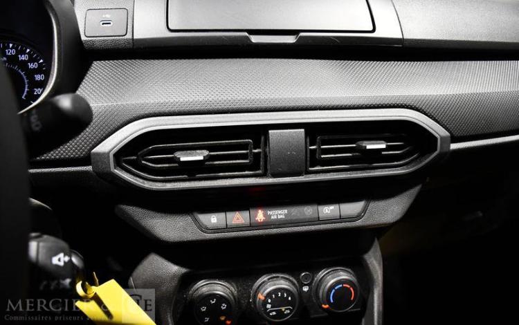 DACIA SANDERO ESSENTIAL SCE 65 BLANC HB-974-KN