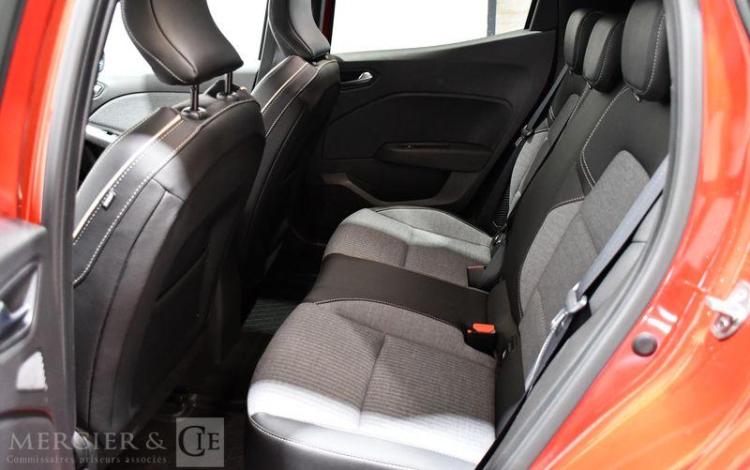 RENAULT CLIO V e-TECH FULL HYBRID 145CH TECHNO ROUGE HE-021-EC