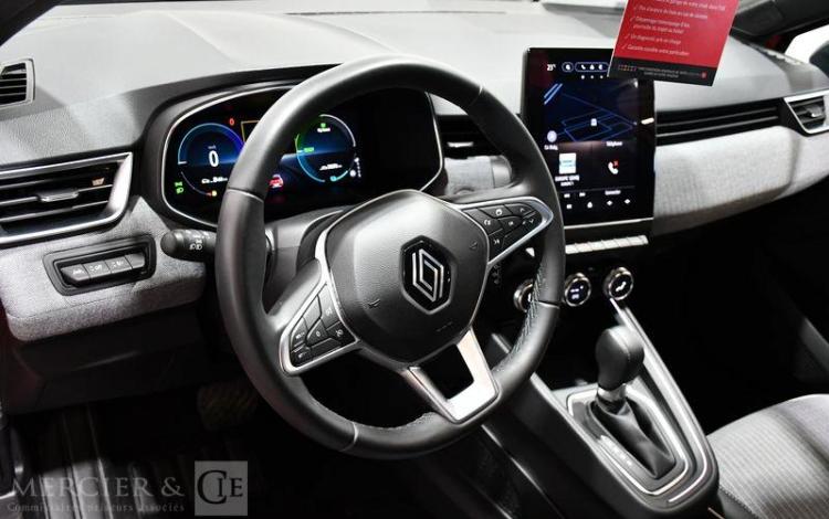 RENAULT CLIO V e-TECH FULL HYBRID 145CH TECHNO ROUGE HE-021-EC