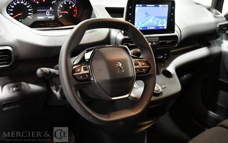 PEUGEOT PARTNER HDI 130CH EAT8 NOIR HE-051-MV