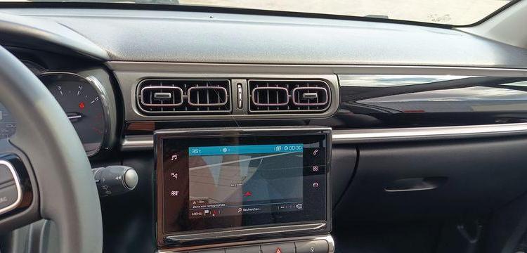 CITROEN C3 1.2 PURETECH 110 SHINE EAT – ESSENCE – 7537 KMS – ANNEE 2022 BLANC PZ2M217
