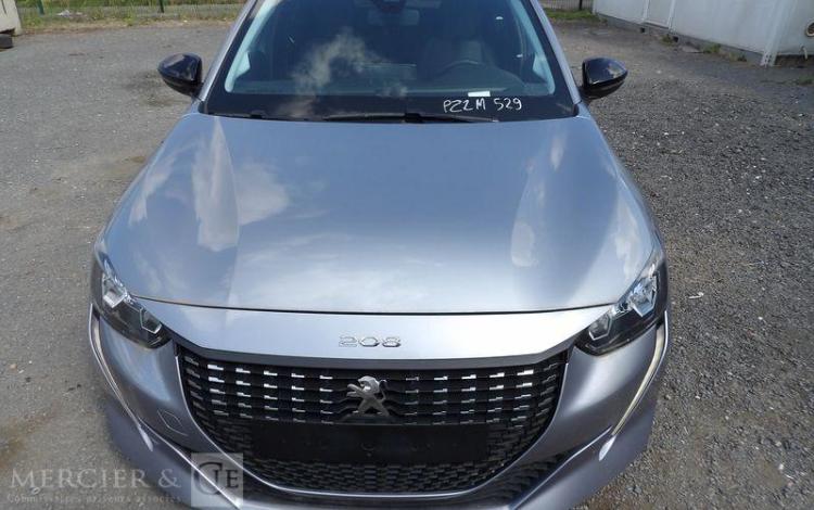 PEUGEOT 208 1.2 PURETECH 100 ALLURE – ESSENCE – 17452 KMS – ANNEE 2022 GRIS PZ2M529