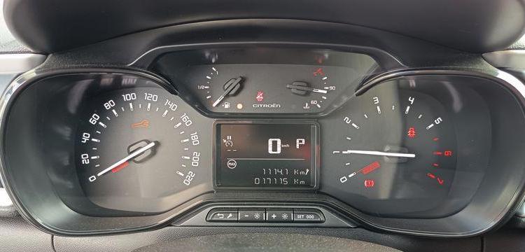CITROEN C3 1.2 PURETECH 110 SHINE EAT – ESSENCE – 14114 KMS – ANNEE 2023 NOIR PZ2X738
