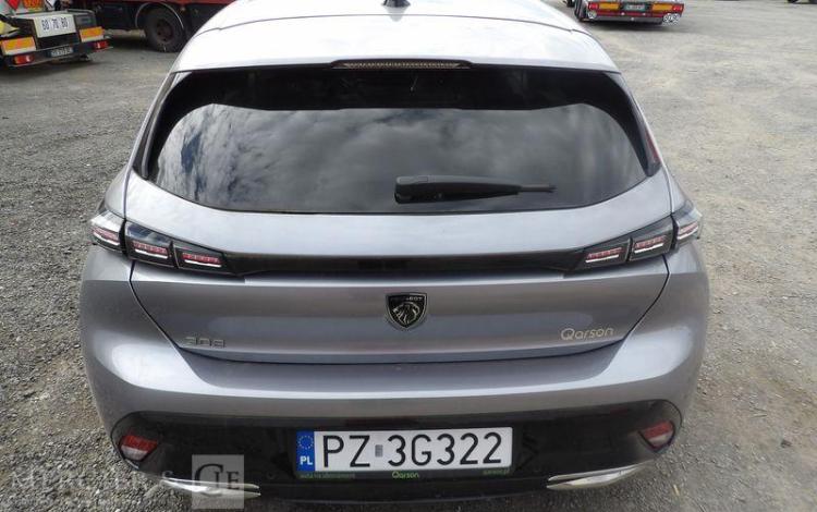 PEUGEOT 308 1.2 PURETECH 130 ALLURE PACK – ESSENCE – 10419 KMS – ANNEE 2023 GRIS PZ3G322