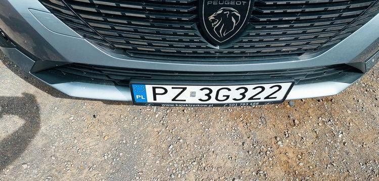 PEUGEOT 308 1.2 PURETECH 130 ALLURE PACK – ESSENCE – 10419 KMS – ANNEE 2023 GRIS PZ3G322
