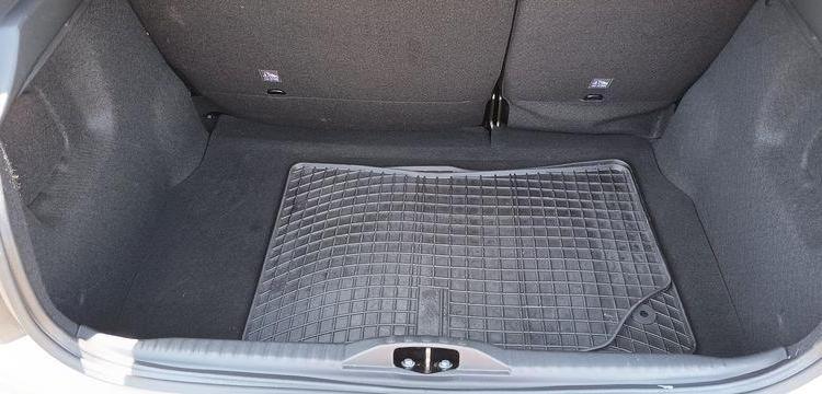 CITROEN C3 1.2 PURETECH 110 SHINE EAT – ESSENCE – 14650 KMS – ANNEE 2023 BEIGE PZ3G348