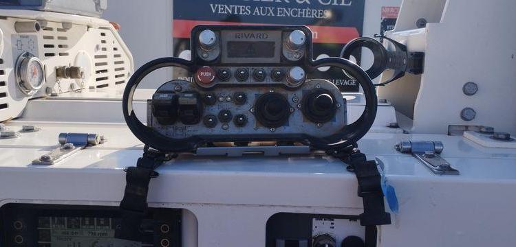RIVARD TRANCHEUSE DE SOL RIVCITY TRCITY SUR CHENILLES AVEC TAPIS CONVOYEUR – 226 HEURES  RV8326