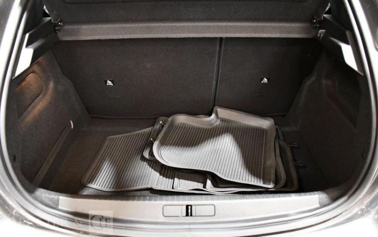 PEUGEOT 208 1.2 PURETECH 100 ALLURE GRIS SK305XG
