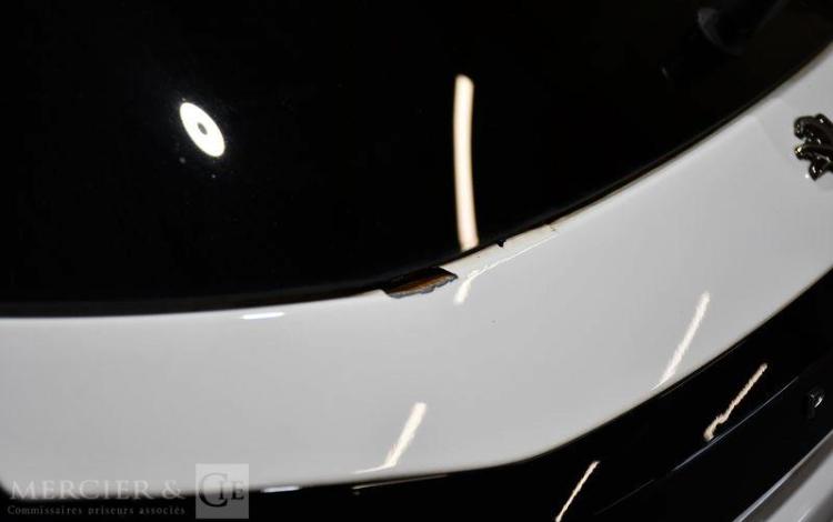 PEUGEOT 208 1.2 100 ALLURE BLANC SK316XG