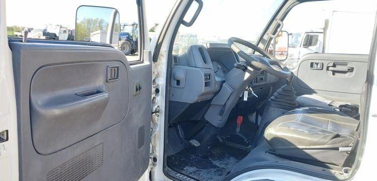 NISSAN CABSTAR E3,5T 3,0 TD 125 CV AVEC NACELLE MULTITEL ALU AF 20 M – DIESEL 4174 H BLANC 83APW59