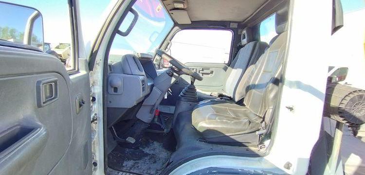 NISSAN CABSTAR E3,5T 3,0 TD 125 CV AVEC NACELLE MULTITEL ALU AF 20 M – DIESEL 4174 H BLANC 83APW59